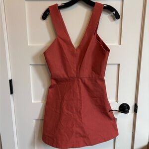 Elegant Sleeveless Dress in Rust